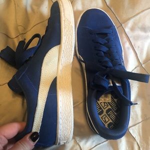 Blue Suede Puma tennis shoes